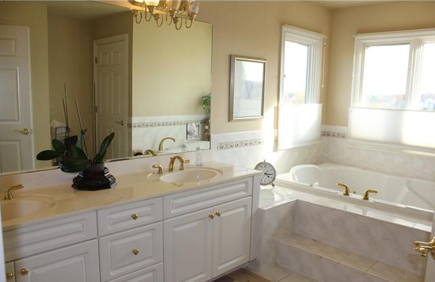 Homes for sale in Woods of Country Creek Rochester MI 